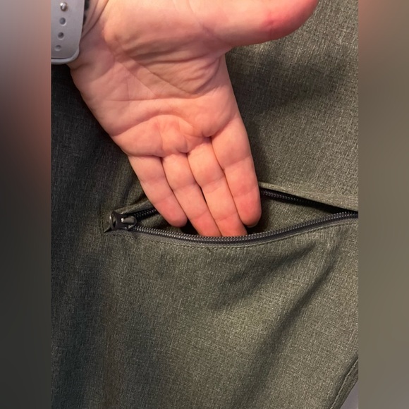 Duluth Trading Company Pants Men’s 42 X 32 Stretch Gray Green Flex Work Outdoor - Picture 4 of 10